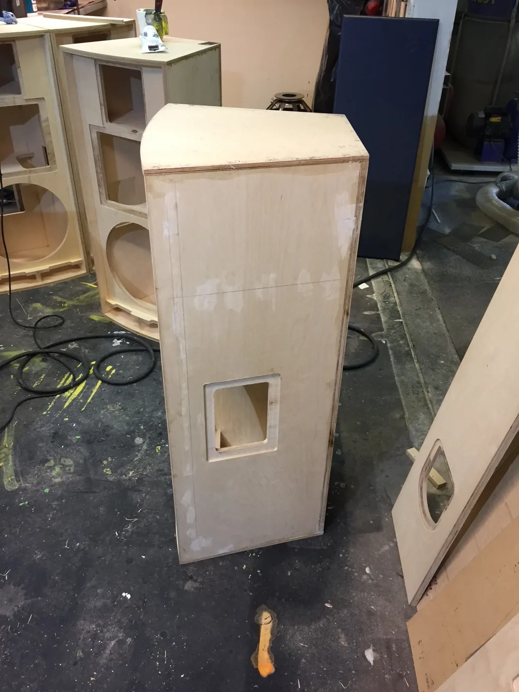 MT1581 cabinet preparation and recessed handle detail