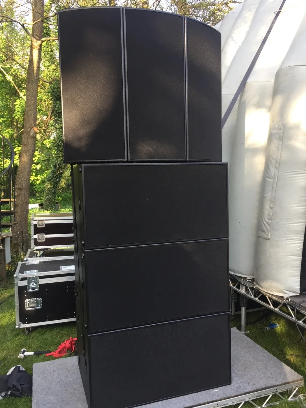 Closer front view of MT1581 tops with original S218 bass bins