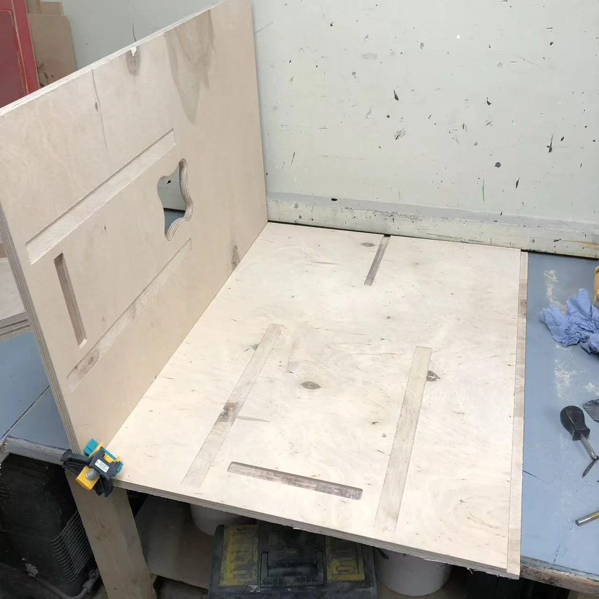 S118 cabinet panel assembly