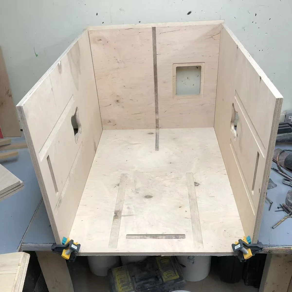 S118 cabinet interior before bracing